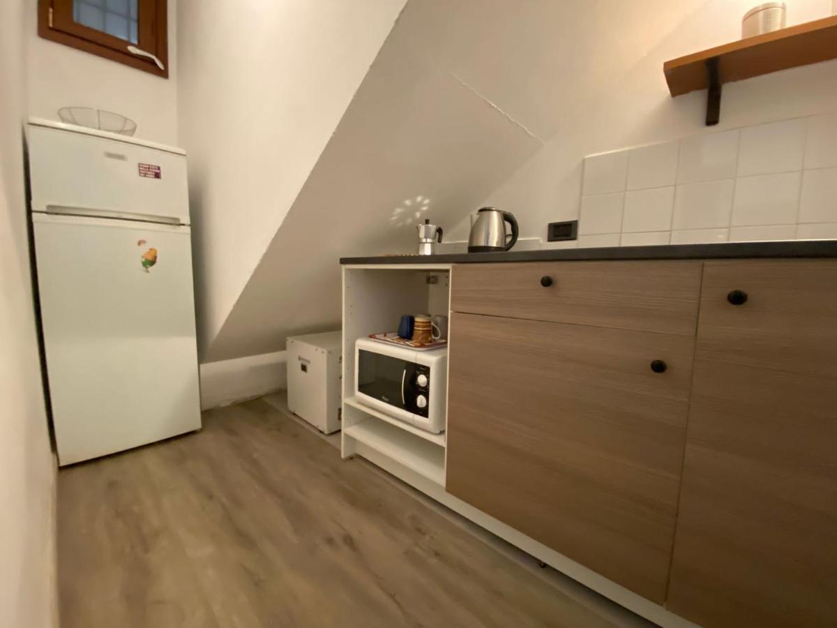 Apartamento Trilocale In Piazza Duomo Milán Exterior foto